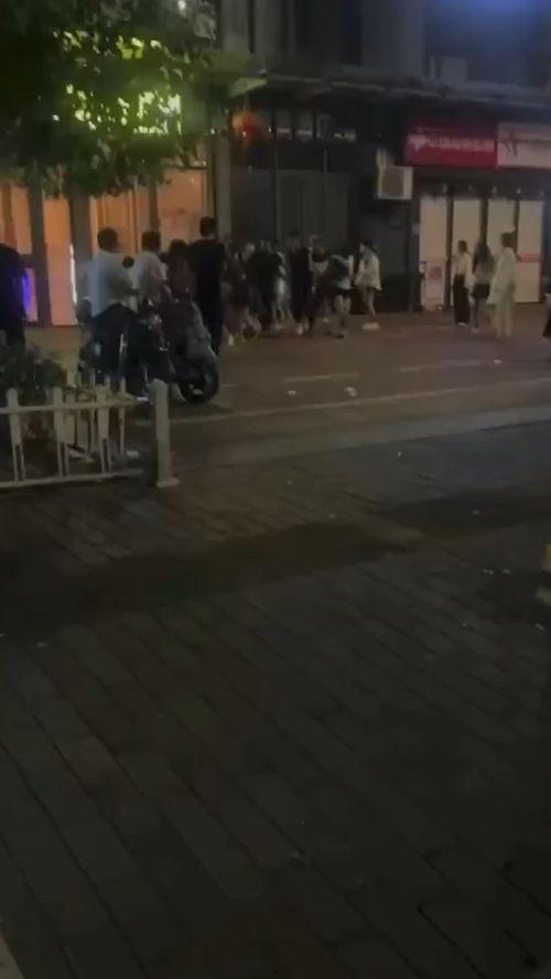 上饶万达现场吃瓜视频,一场全民围观的热闹盛宴